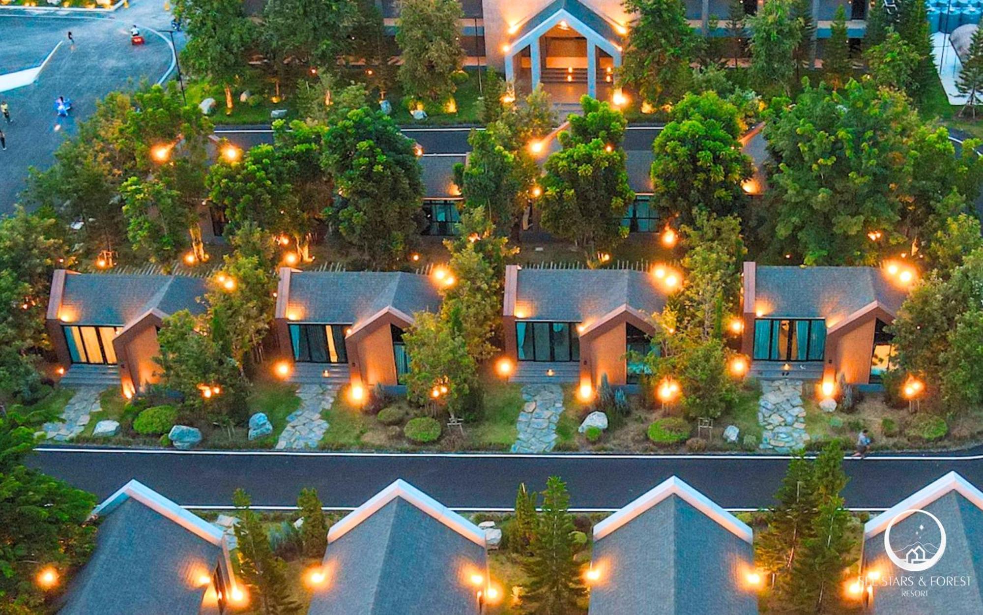 See Stars & Forest Resort Amphoe Sawang Daen Din Exterior foto